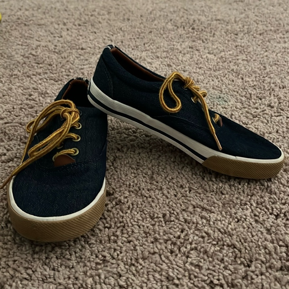 Tommy Hilfiger Lace Up Sneakers